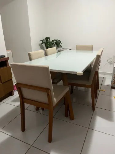 Mesa madeira tampo em laca branca + 6 cadeiras 