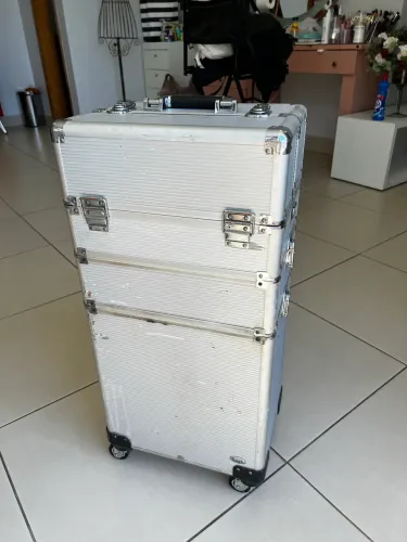 Maleta de maquiagem 3 andares