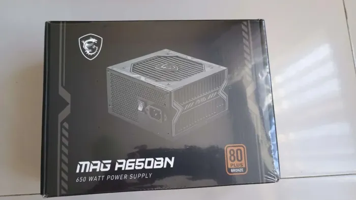 Fonte MSI MAG A650BN 650W 80 Plus Bronze PFC Ativo LACRADA 