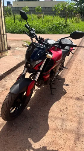 Vendo está Fazer 150 conservada