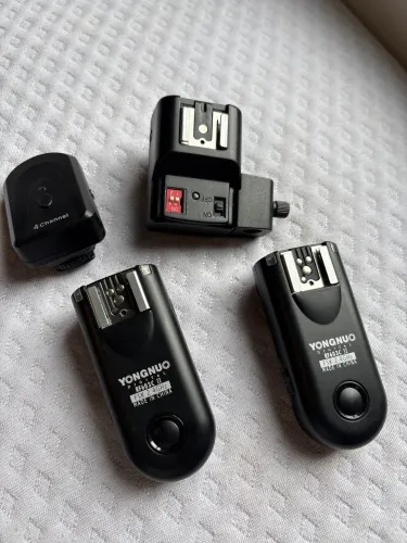 Kit rádio flash Yongnuo RF-603C II + disparadores