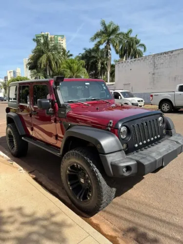 Jeep Wrangler Unlimited Sport 3.6 V6 284cv 4P 2012