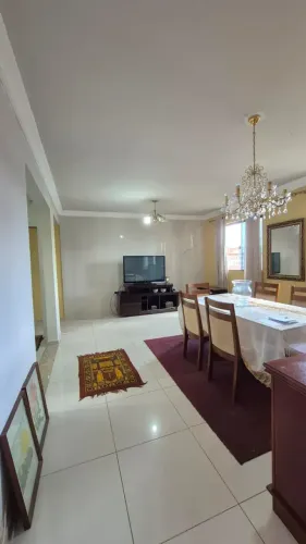 Apartamento a venda no condomínio Condomínio Pequiás, 3 quartos com suíte.