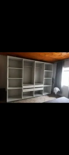 Vendo closet e painel