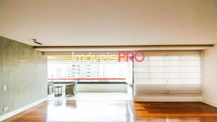 Apartamento para locação com 360m² no Campo Belo - São Paulo