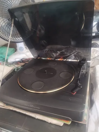 Vendo Pik UP Toca disco Gradiente, com agulha Nova funcionando