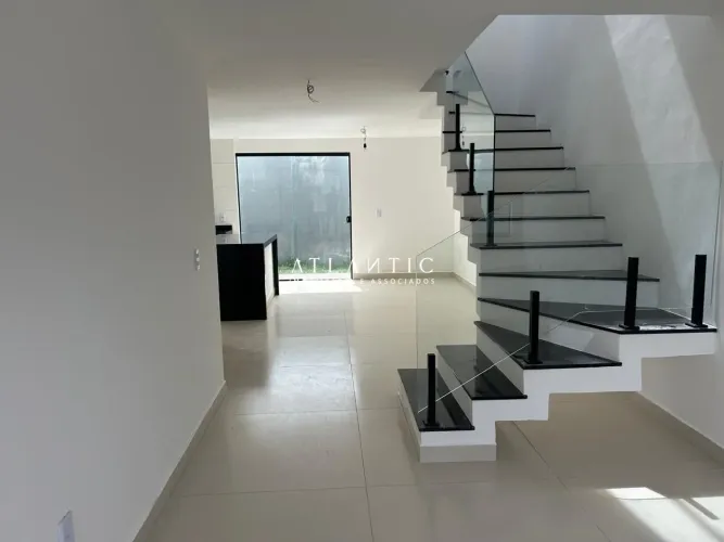 Casa Duplex com 3 quartos e 117 m² - Ponta da Fruta - V.V. / ES