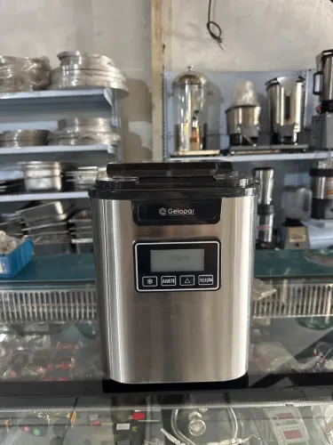 QUEIMA DE ESTOQUE - Máquina de Gelo Portátil Gelopar GMGD 15