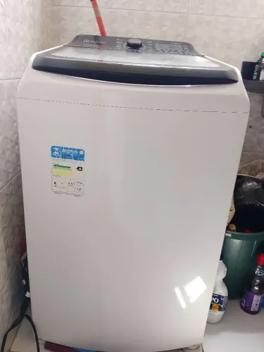 Vendo máquina de lavar Eletrolux 14kl máquina em perfeito estado de conservação