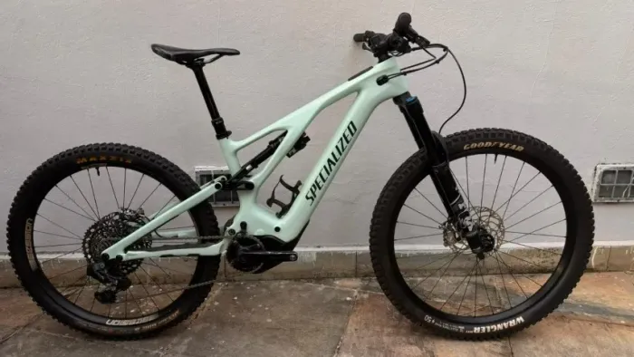 SPECIALIZED TURBO LEVO COMP CARBON - TAMANHO S3 - 2023