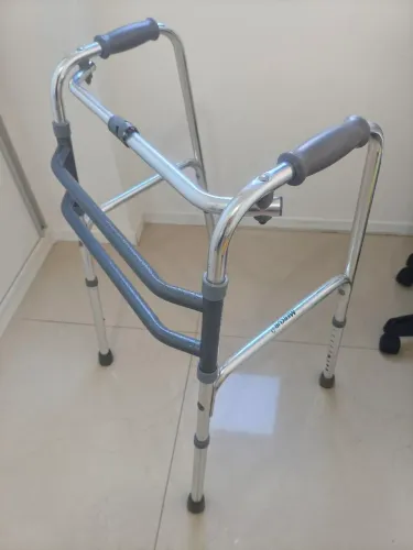 Andador Articulado Mercur até 135 Kg