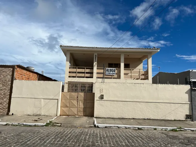 Casa Ponta Grossa 4 Quartos oportunidade!