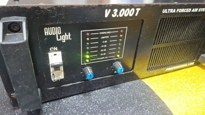 POTÊNCIA AUDIO LIGHT VT 3000 