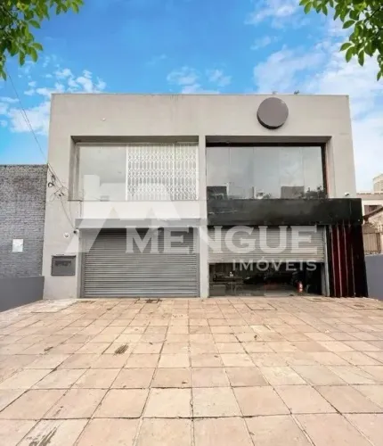 Aluga-se loja comercial de 100m² no menino Deus por R$ 5.000,00.