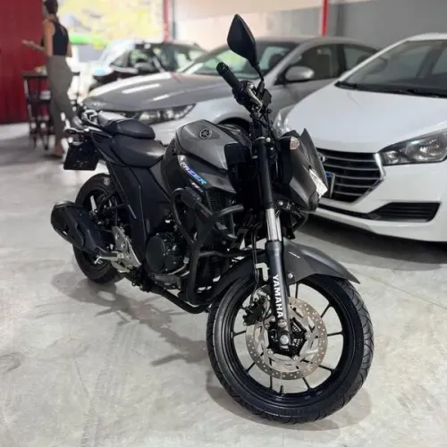 YAMAHA FZ25 FAZER 2024
