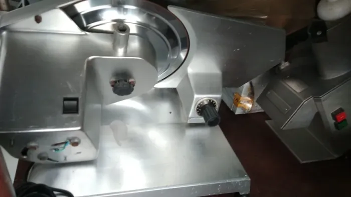 fatiadeira de frios gural dsa 330