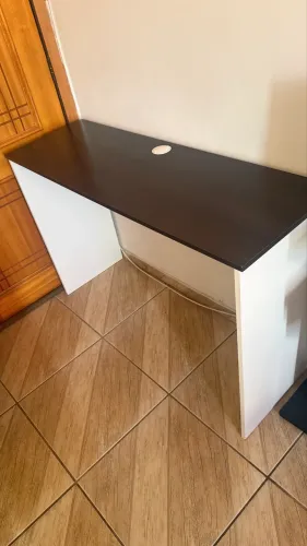 Mesa para Escritório / Computador / Estudo