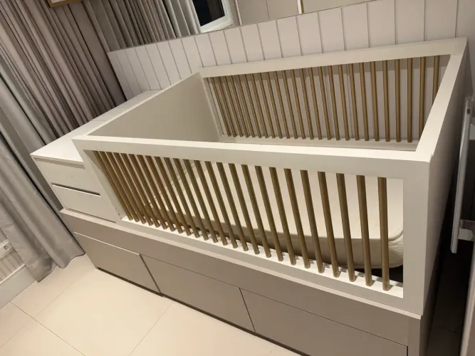 Berço mdf alto padrão, completo, semi novo