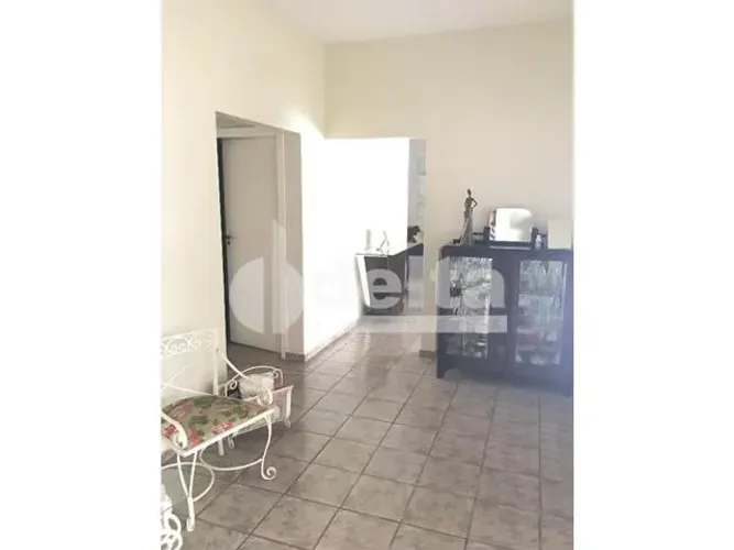 Casa residencial disponível para locação no bairro Centro em Uberlândia - MG