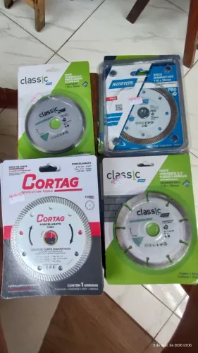 Disco de porcelanato e concreto 