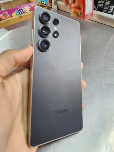 S25 ultra 256 giga semi novo só o aparelho
