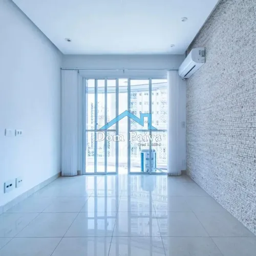 Apartamento 2 dorms, suíte, closet, varanda e 2 vagas na Pompeia