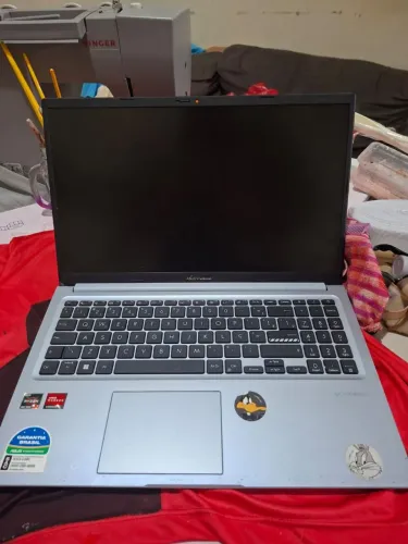 Notebook Asus Vivobook 15 com Mouse