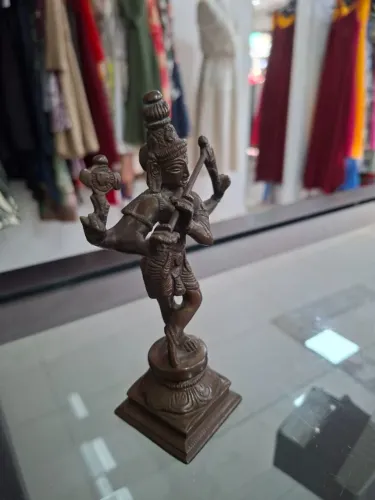 Estatueta de Lord Krishna