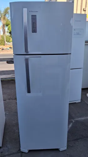 GELADEIRA ELECTROLUX DUPLEX FROST FREE SEMI-NOVA