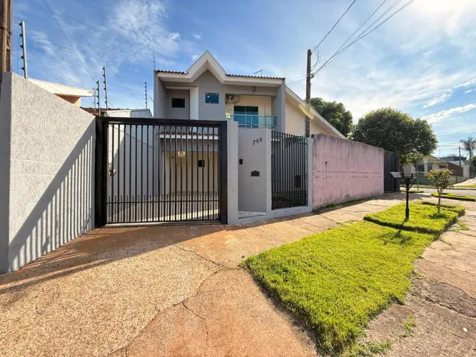 Sobrado para alugar em Maringá, Jardim Dias I, com 3 quartos, com 125 m²