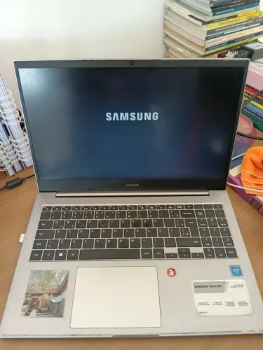 Notebook Samsung E20