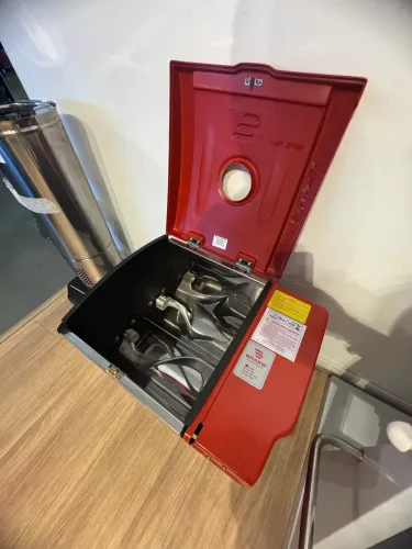 Amassadeira basculante 5kg de massa pronta nova