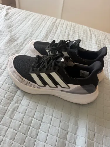 Tênis adidas acelera 2