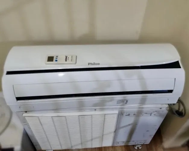 Ar Philco 9000