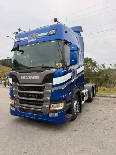VENDO SCANIA SUPER R460 6x2 - ÚNICO DONO
