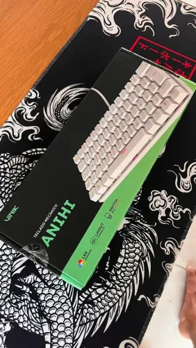 TECLADO MECÂNICO ANHI 60% RGB