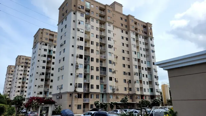 Apartamento no Araçagy com dois quartos sendo uma suite, area de lazer e elevador
