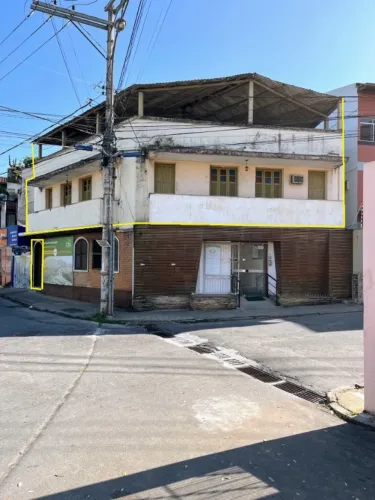 Casa Tipo Sobrado no Bairro Ibitiquara