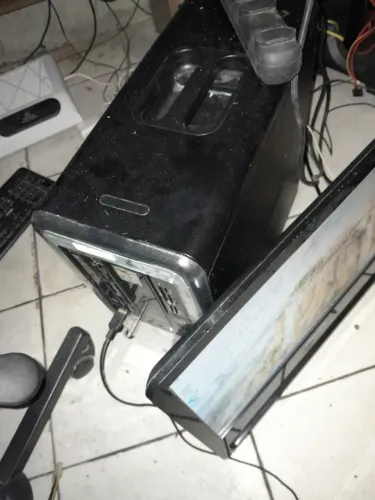 Computador completo i3 funcionando normalmente