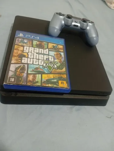 Ps4 slim + GTA 5 