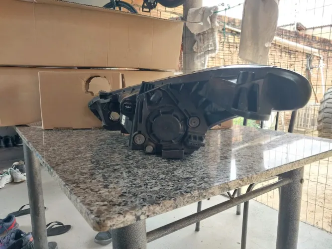 Par de faróis dianteiros Hyundai HB20