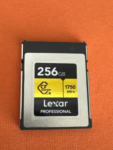 Cartão Memória Lexar 256GB CFexpress Type B Gold