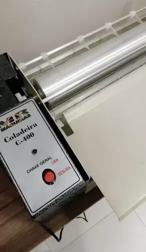 Máquina Coladeira de Arquivos C-400