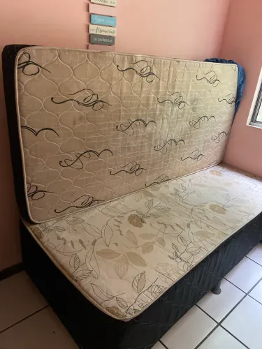 Cama box de solteiro com colchão 