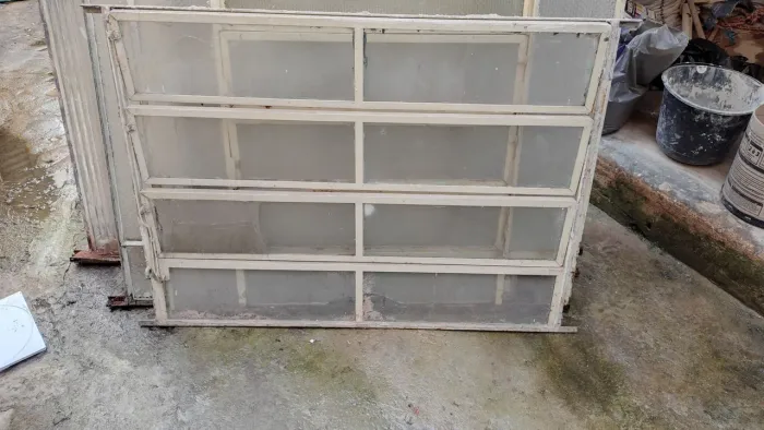 Basculantes de ferro com vidro 