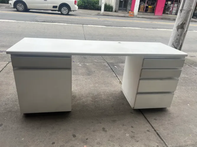 Mesa de Atendimento escrivaninha com Gavetas