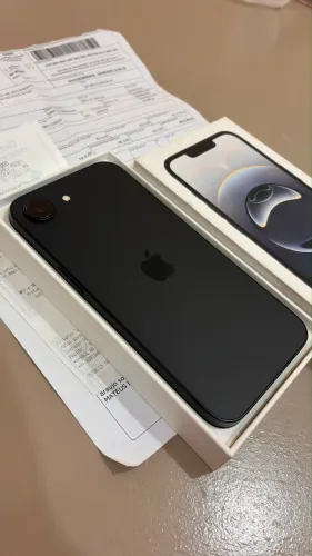 iPhone 16e NOVO AC CARTÃO