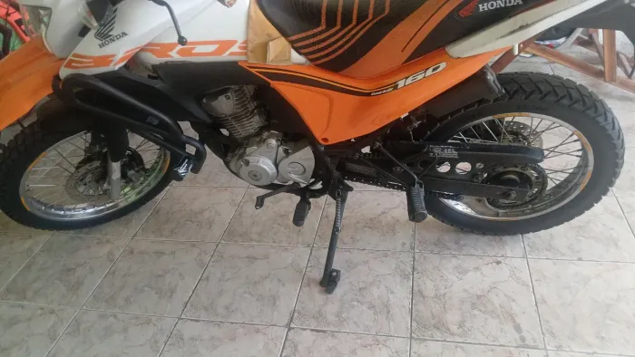 Moto muito nova feito motor completo recente