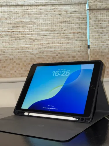iPad 9ª Geração 64GB Wi-Fi | Muito Conservado | Capa