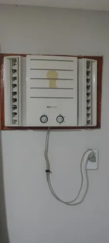 Ar-Condicionado de Janela Springer 7.500 BTUs
